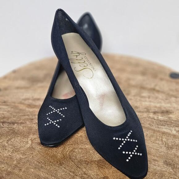 Vintage Selby Black Pumps Rhinestones Dress Kitten Heels 90s Comfort Flex Size 8 - Picture 1 of 8